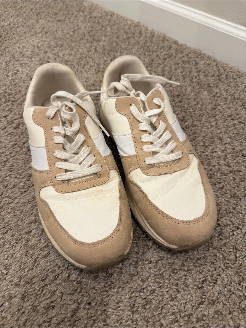 Casual women's Sneakers in Cream and Tan